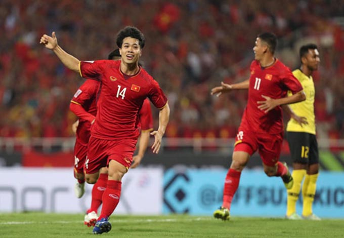 Công Phượng ăn mừng sau khi ghi bàn vào lưới Malaysia năm 2018