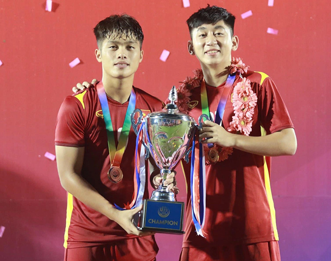 Nguyễn Nhật Minh - Trung vệ lệch trái