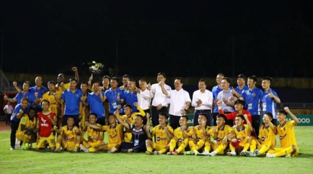 Khoản Thưởng Kỷ Lục Sau Chiến Thắng Trước Bình Dương