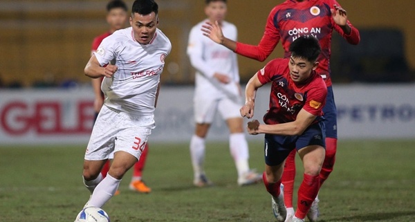 Phong Độ Ấn Tượng Của Công An Hà Nội